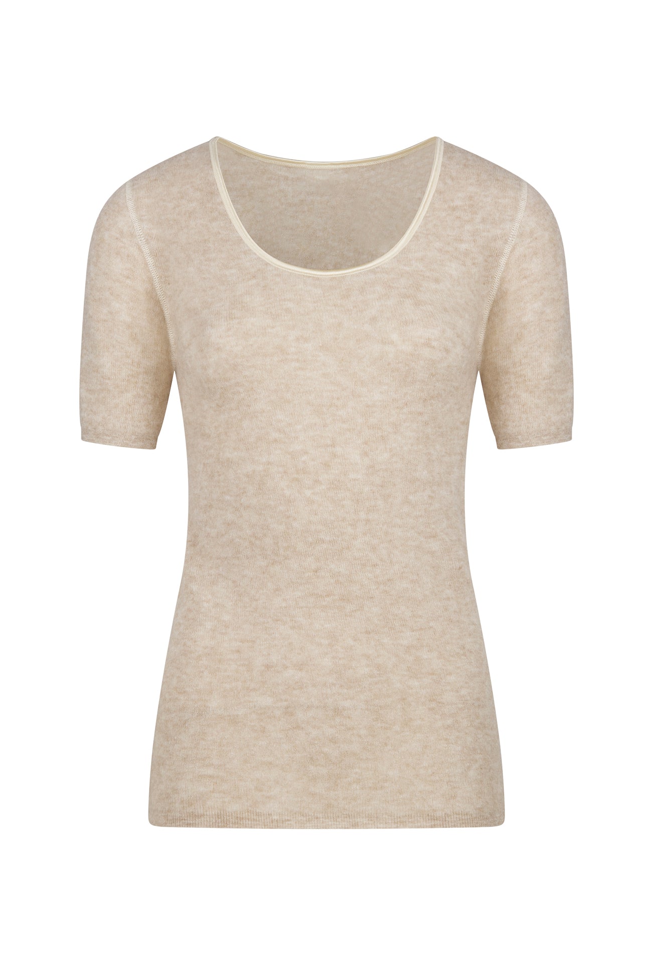 ALPAKA Damen Shirt AMALYA, ein leichtes, beiges Kurzarmshirt mit Rundhalsausschnitt, feinem Strick und nahtlosem Design, bietet hohen Tragekomfort und dezenten Glanz durch Alpakafaser.